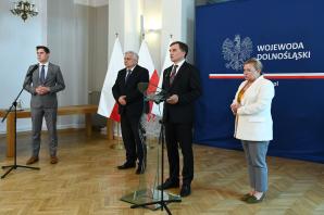 Minister Sprawiedliwości wezwie rząd do sprzeciwu wobec unijnych regulacji ws. samochodów spalinowych