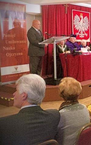 Londyn: Na Polskim Uniwersytecie o polskim nauczaniu w Australii, Ameryce Północnej i Południowej