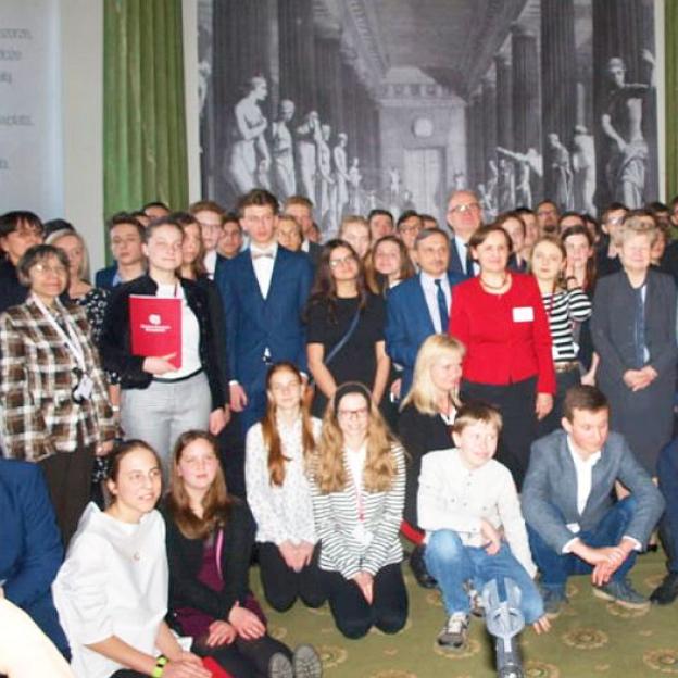Olimpiada Historyczna Gimnazjalistów – finał z udziałem wiceministra edukacji