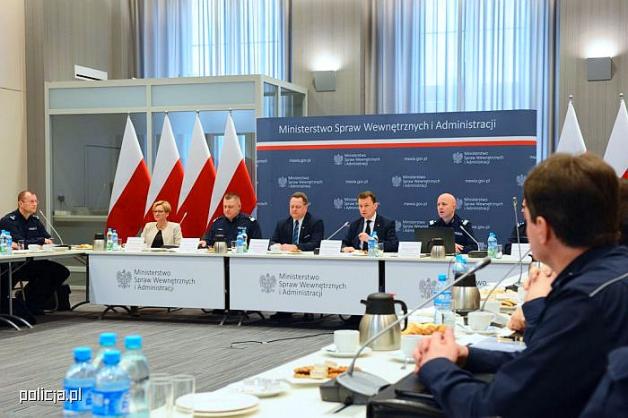 Minister Mariusz Błaszczak: Policja przygotowana do Świąt i majówki