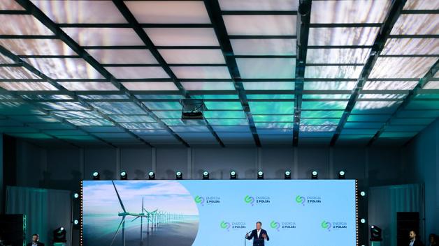 [VIDEO] Biliony złotych dla polskiej energetyki – Tusk: pieniądze mają trafić do rodzimych firm